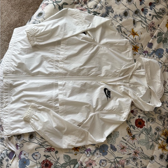 Nike Jackets & Blazers - Nike Windbreaker